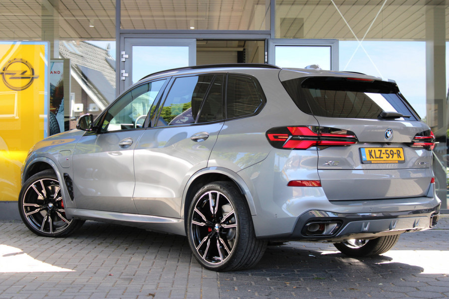 BMW X5 xDrive50e M-Sport Pro | Vierwielbesturing | H&K | Cognac Interior | Panoramadak | Trekhaak | Luchtvering