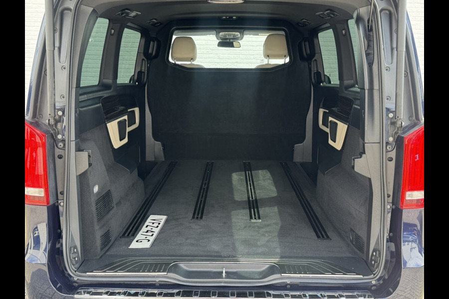Mercedes-Benz V-Klasse 300d Lang AMG Burmester Stoelkoeling M-bux 360 Camera Trekhaak Adaptieve Cruise