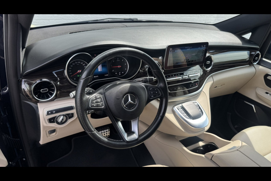 Mercedes-Benz V-Klasse 300d Lang AMG Burmester Stoelkoeling M-bux 360 Camera Trekhaak Adaptieve Cruise