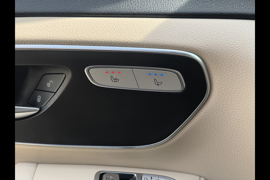 Mercedes-Benz V-Klasse 300d Lang AMG Burmester Stoelkoeling M-bux 360 Camera Trekhaak Adaptieve Cruise