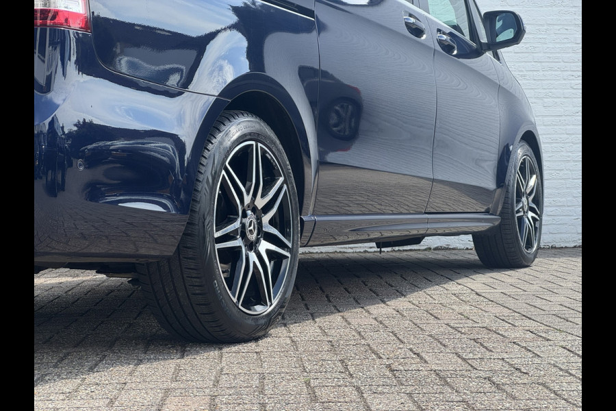 Mercedes-Benz V-Klasse 300d Lang AMG Burmester Stoelkoeling M-bux 360 Camera Trekhaak Adaptieve Cruise