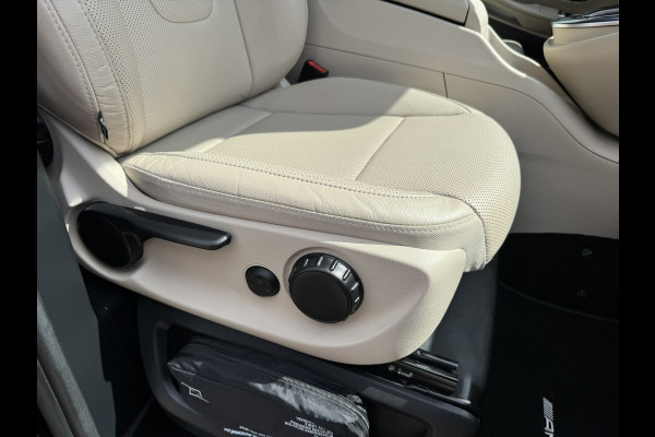 Mercedes-Benz V-Klasse 300d Lang AMG Burmester Stoelkoeling M-bux 360 Camera Trekhaak Adaptieve Cruise