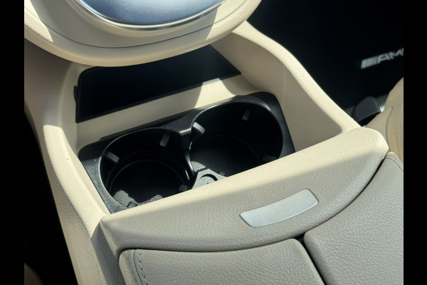 Mercedes-Benz V-Klasse 300d Lang AMG Burmester Stoelkoeling M-bux 360 Camera Trekhaak Adaptieve Cruise