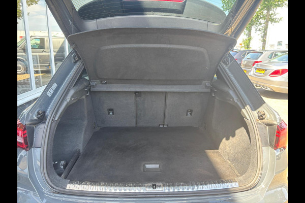 Audi Q3 35 TFSI Pro Line | Stoelverwarming | Dodehoek Detectie | Parkeersensoren | Sportstoelen