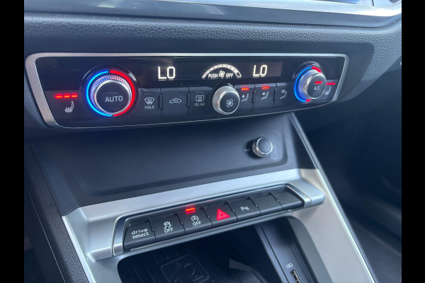 Audi Q3 35 TFSI Pro Line | Stoelverwarming | Dodehoek Detectie | Parkeersensoren | Sportstoelen