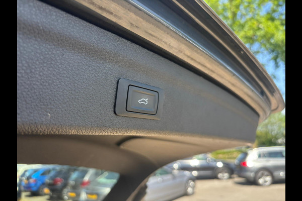 Audi Q3 35 TFSI Pro Line | Stoelverwarming | Dodehoek Detectie | Parkeersensoren | Sportstoelen
