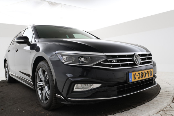 Volkswagen Passat Variant 2.0 TSI R-Line Business + Trekhaak, Automaat, Panorama, Adaptieve cruise