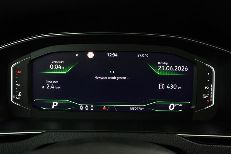 Volkswagen Passat Variant 2.0 TSI R-Line Business + Trekhaak, Automaat, Panorama, Adaptieve cruise