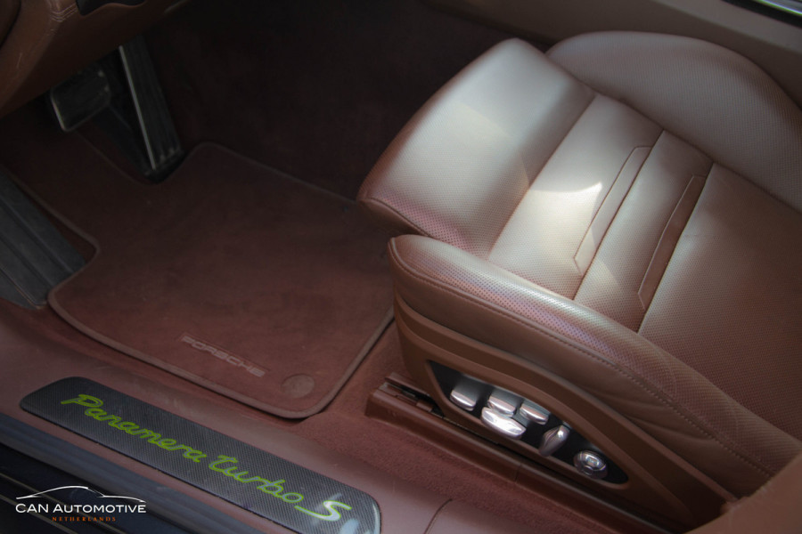 Porsche Panamera Sport Turismo 4.0 Turbo S E-Hybrid Keramisch 686PK .