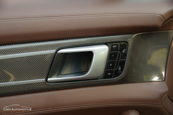 Porsche Panamera Sport Turismo 4.0 Turbo S E-Hybrid Keramisch 686PK .