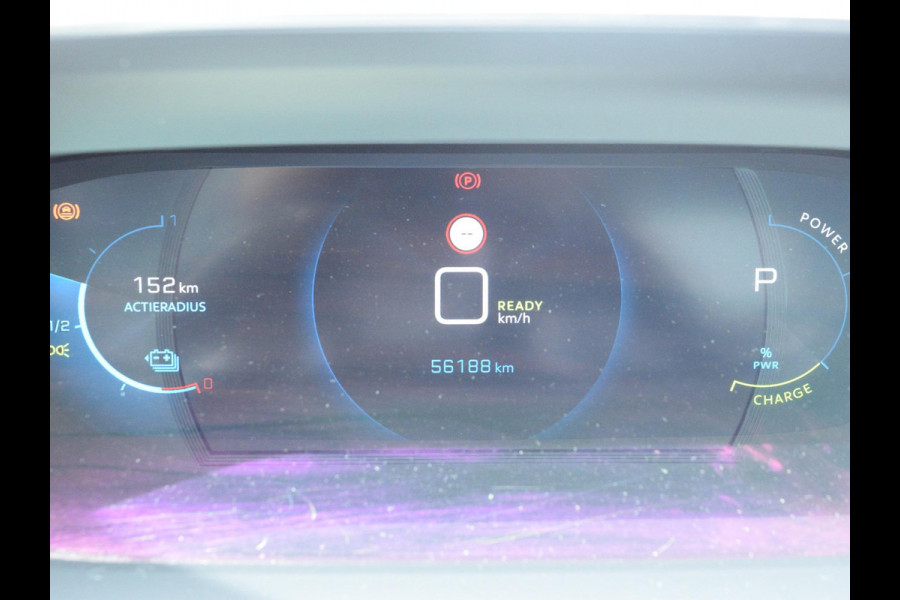 Peugeot e-2008 EV GT Pack 50 kWh SCHUIF- KANTELDAK | STOELVERWARMING | CAMERA MET SENSOREN | NAVI & CARPLAY |