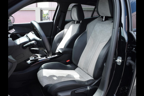 Peugeot e-2008 EV GT Pack 50 kWh SCHUIF- KANTELDAK | STOELVERWARMING | CAMERA MET SENSOREN | NAVI & CARPLAY |