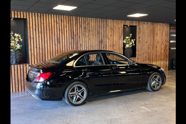 Mercedes-Benz C-Klasse 180 Business Solution AMG / Virtual / Carplay / Stoelverwarming / Sfeerverlichting / Trekhaak / ACC /