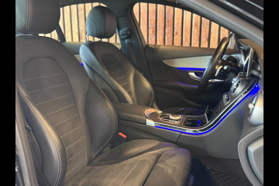 Mercedes-Benz C-Klasse 180 Business Solution AMG / Virtual / Carplay / Stoelverwarming / Sfeerverlichting / Trekhaak / ACC /