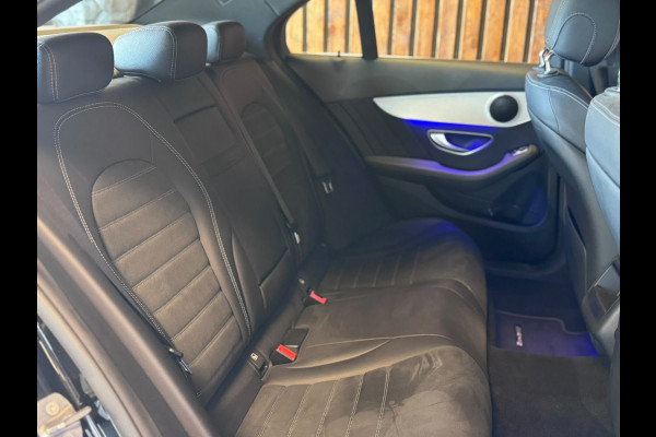 Mercedes-Benz C-Klasse 180 Business Solution AMG / Virtual / Carplay / Stoelverwarming / Sfeerverlichting / Trekhaak / ACC /