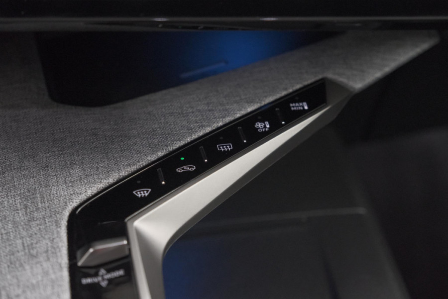 Peugeot 3008 1.2 Hybrid 145 GT | Panoramadak | Focal Hi-Fi | 360 Camera | Adaptieve Cruise Control