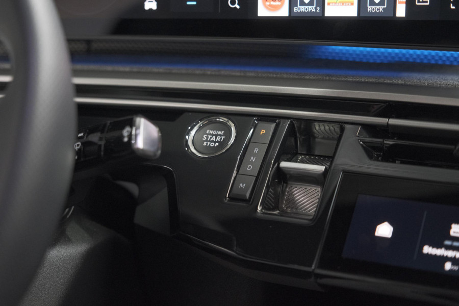Peugeot 3008 1.2 Hybrid 145 GT | Panoramadak | Focal Hi-Fi | 360 Camera | Adaptieve Cruise Control
