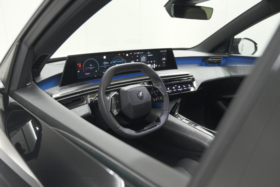 Peugeot 3008 1.2 Hybrid 145 GT | Panoramadak | Focal Hi-Fi | 360 Camera | Adaptieve Cruise Control