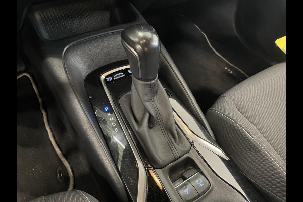 Toyota Corolla Touring Sports 1.8 Hybrid Active Navigatie Apple Carplay Android Auto Camera Adaptive Cruise Control Lichtmetalen velgen Climate Control