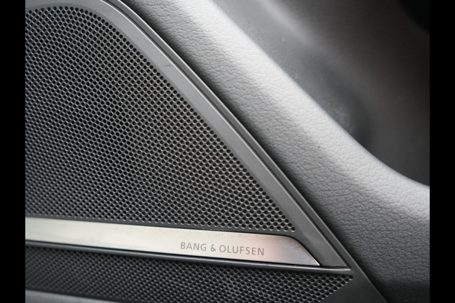 Audi A6 Avant 50 TFSI e quattro S Line 300pk PHEV Dealer O.H | Trekhaak af Fabriek | Adaptive Cruise | Lederen Sportstoelen Memory | Apple Carplay | 19"L.M | BLIS | Virtual |