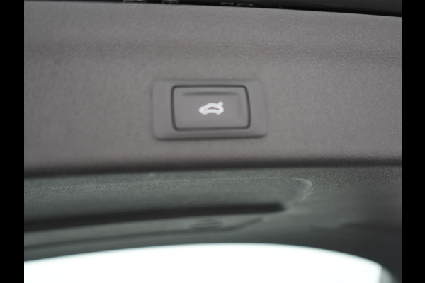 Audi A6 Avant 50 TFSI e quattro S Line 300pk PHEV Dealer O.H | Trekhaak af Fabriek | Adaptive Cruise | Lederen Sportstoelen Memory | Apple Carplay | 19"L.M | BLIS | Virtual |
