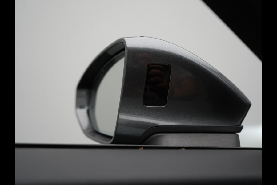 Audi A6 Avant 50 TFSI e quattro S Line 300pk PHEV Dealer O.H | Trekhaak af Fabriek | Adaptive Cruise | Lederen Sportstoelen Memory | Apple Carplay | 19"L.M | BLIS | Virtual |
