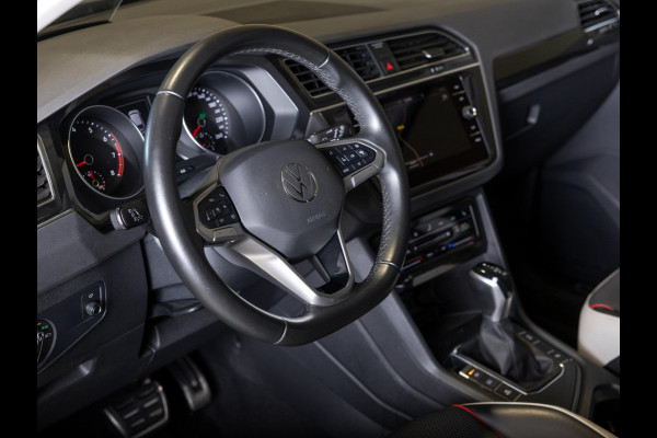 Volkswagen Tiguan 1.5 TSI Sport Urban / 150pk / Trekhaak / Achteruitrij camera / Harman Kardon / Head-Up display /