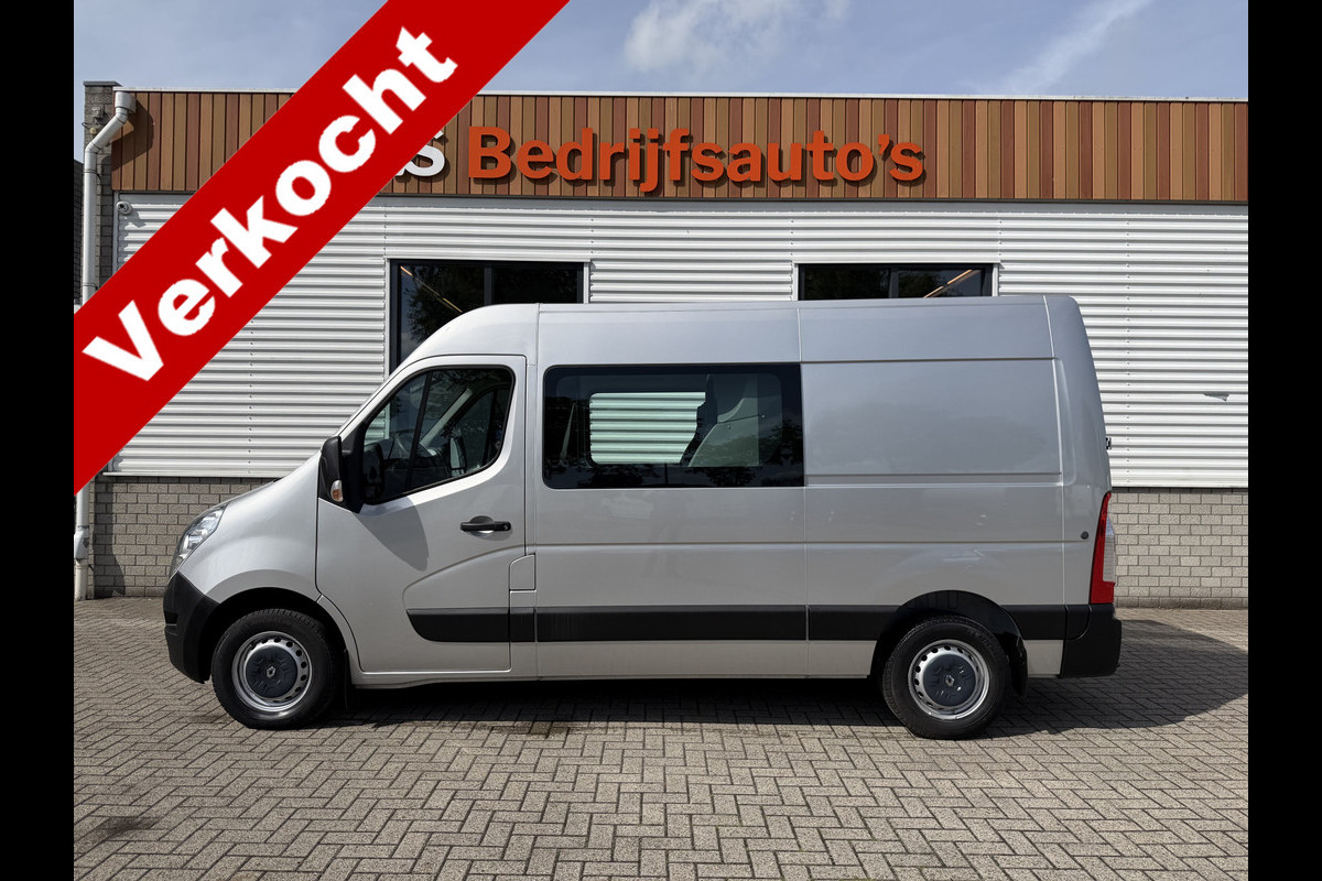 Renault Master T35 2.3 dCi 130pk L2H2 bpm vrij / euro 6 diesel / vaste prijs rijklaar € 19.950 ex btw / DC 7 persoons / zilver metallic / trekhaak 2500 kg / airco / cruise / navigatie