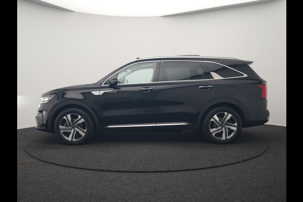 Kia Sorento 1.6 T-GDI 4WD DynamicPlusLine 265pk Dealer O.H. | Trekhaak Afn. | Panodak | Adaptive Cruise | 360 Camera | Bose Audio | Lederen Sportstoelen & Stuur Verwarmd | Keyless | Blis | Sfeerverlichting | Apple Carplay | Navigatie | DAB | Plug In Hybrid |