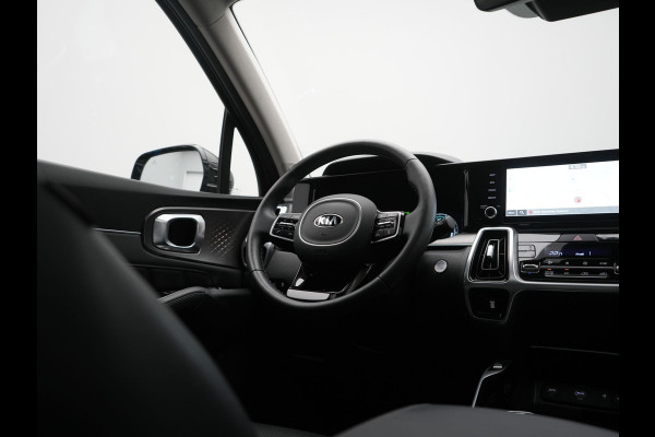 Kia Sorento 1.6 T-GDI 4WD DynamicPlusLine 265pk Dealer O.H. | Trekhaak Afn. | Panodak | Adaptive Cruise | 360 Camera | Bose Audio | Lederen Sportstoelen & Stuur Verwarmd | Keyless | Blis | Sfeerverlichting | Apple Carplay | Navigatie | DAB | Plug In Hybrid |