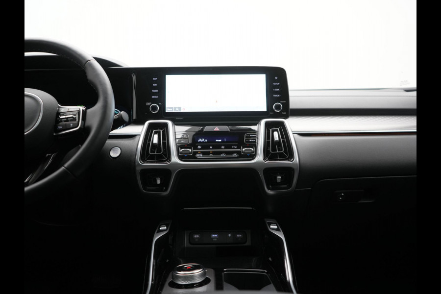 Kia Sorento 1.6 T-GDI 4WD DynamicPlusLine 265pk Dealer O.H. | Trekhaak Afn. | Panodak | Adaptive Cruise | 360 Camera | Bose Audio | Lederen Sportstoelen & Stuur Verwarmd | Keyless | Blis | Sfeerverlichting | Apple Carplay | Navigatie | DAB | Plug In Hybrid |