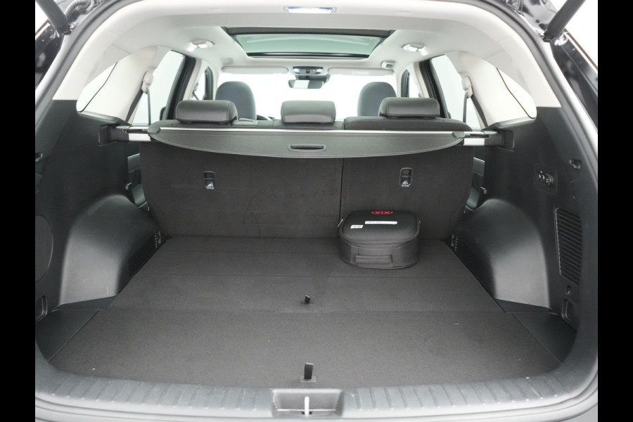 Kia Sorento 1.6 T-GDI 4WD DynamicPlusLine 265pk Dealer O.H. | Trekhaak Afn. | Panodak | Adaptive Cruise | 360 Camera | Bose Audio | Lederen Sportstoelen & Stuur Verwarmd | Keyless | Blis | Sfeerverlichting | Apple Carplay | Navigatie | DAB | Plug In Hybrid |