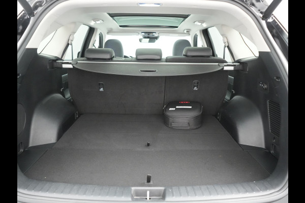 Kia Sorento 1.6 T-GDI 4WD DynamicPlusLine 265pk Dealer O.H. | Trekhaak Afn. | Panodak | Adaptive Cruise | 360 Camera | Bose Audio | Lederen Sportstoelen & Stuur Verwarmd | Keyless | Blis | Sfeerverlichting | Apple Carplay | Navigatie | DAB | Plug In Hybrid |