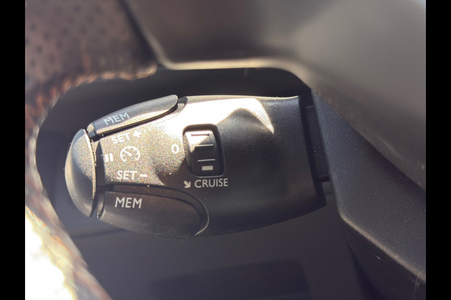 Peugeot 5008 1.2 PureTech GT-Line Avantage / AUTOMAAT / CAM