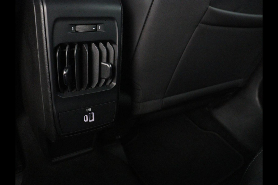Alfa Romeo Tonale 1.5T Hybrid Veloce | 360 Camera | Stoelventilatie | Adaptive cruise | Stoelverwarming | Carplay | Matrix LED | Digital cockpit | Keyless | Elektrische stoelen | Leder | Parkeerhulp | Elektrische kofferklep | Origineel NL