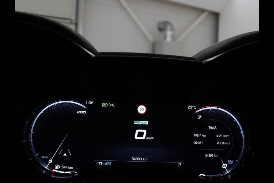 Alfa Romeo Tonale 1.5T Hybrid Veloce | 360 Camera | Stoelventilatie | Adaptive cruise | Stoelverwarming | Carplay | Matrix LED | Digital cockpit | Keyless | Elektrische stoelen | Leder | Parkeerhulp | Elektrische kofferklep | Origineel NL