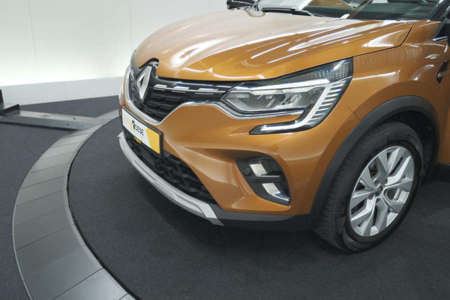 Renault Captur TCe 130 EDC Intens | Trekhaak | Adaptieve Cruise Control | Camera | Navigatie