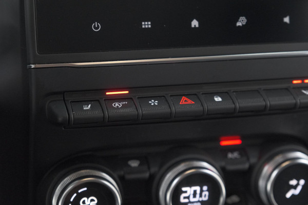 Renault Captur TCe 130 EDC Intens | Trekhaak | Adaptieve Cruise Control | Camera | Navigatie