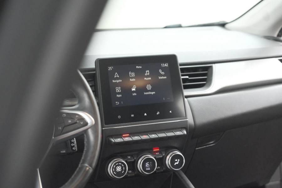 Renault Captur TCe 130 EDC Intens | Trekhaak | Adaptieve Cruise Control | Camera | Navigatie