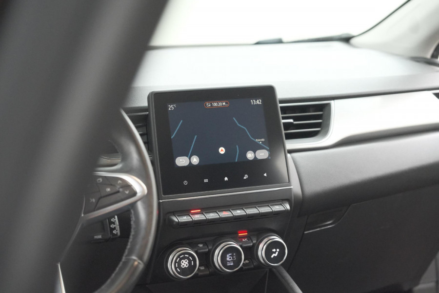 Renault Captur TCe 130 EDC Intens | Trekhaak | Adaptieve Cruise Control | Camera | Navigatie