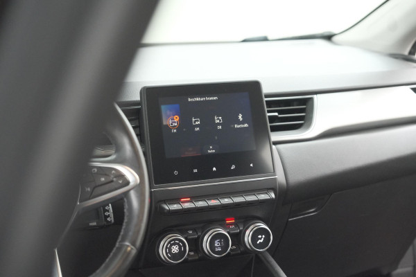 Renault Captur TCe 130 EDC Intens | Trekhaak | Adaptieve Cruise Control | Camera | Navigatie