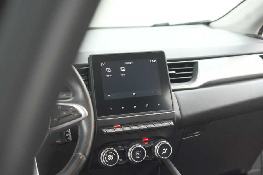 Renault Captur TCe 130 EDC Intens | Trekhaak | Adaptieve Cruise Control | Camera | Navigatie