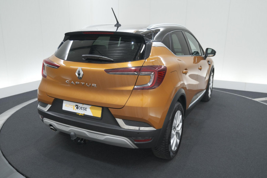 Renault Captur TCe 130 EDC Intens | Trekhaak | Adaptieve Cruise Control | Camera | Navigatie