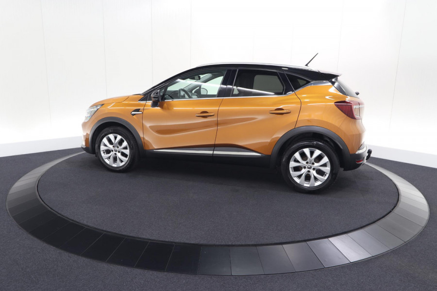 Renault Captur TCe 130 EDC Intens | Trekhaak | Adaptieve Cruise Control | Camera | Navigatie