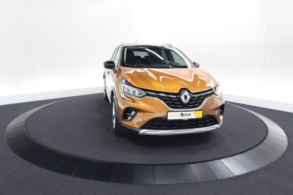 Renault Captur TCe 130 EDC Intens | Trekhaak | Adaptieve Cruise Control | Camera | Navigatie