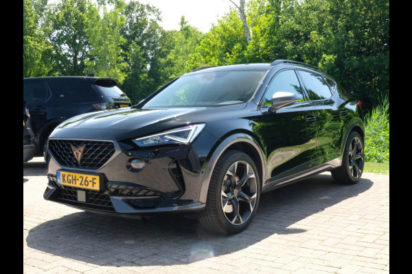 CUPRA Formentor 1.4 e-Hybrid VZ Performance 245 PK | Stuur & Stoelverwarming | Camera | Adaptive cruise control | 19 inch | Carplay