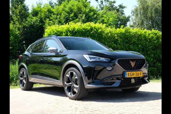CUPRA Formentor 1.4 e-Hybrid VZ Performance 245 PK | Stuur & Stoelverwarming | Camera | Adaptive cruise control | 19 inch | Carplay