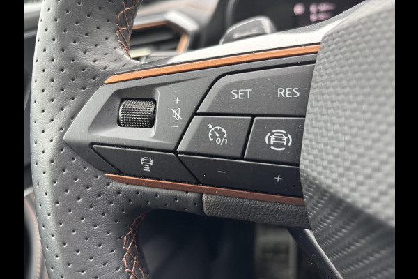 CUPRA Formentor 1.4 e-Hybrid VZ Performance 245 PK | Stuur & Stoelverwarming | Camera | Adaptive cruise control | 19 inch | Carplay