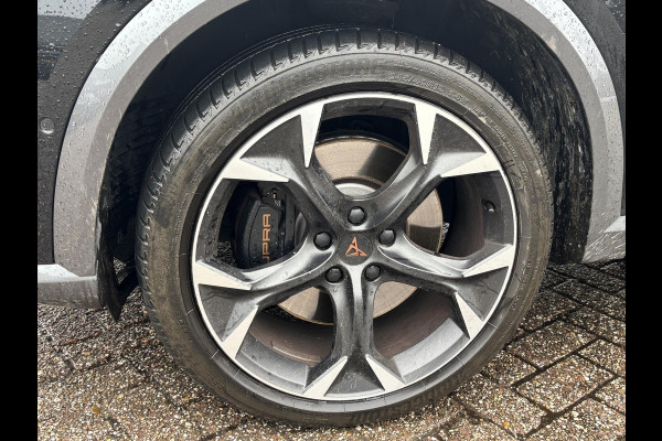 CUPRA Formentor 1.4 e-Hybrid VZ Performance 245 PK | Stuur & Stoelverwarming | Camera | Adaptive cruise control | 19 inch | Carplay