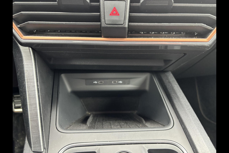 CUPRA Formentor 1.4 e-Hybrid VZ Performance 245 PK | Stuur & Stoelverwarming | Camera | Adaptive cruise control | 19 inch | Carplay